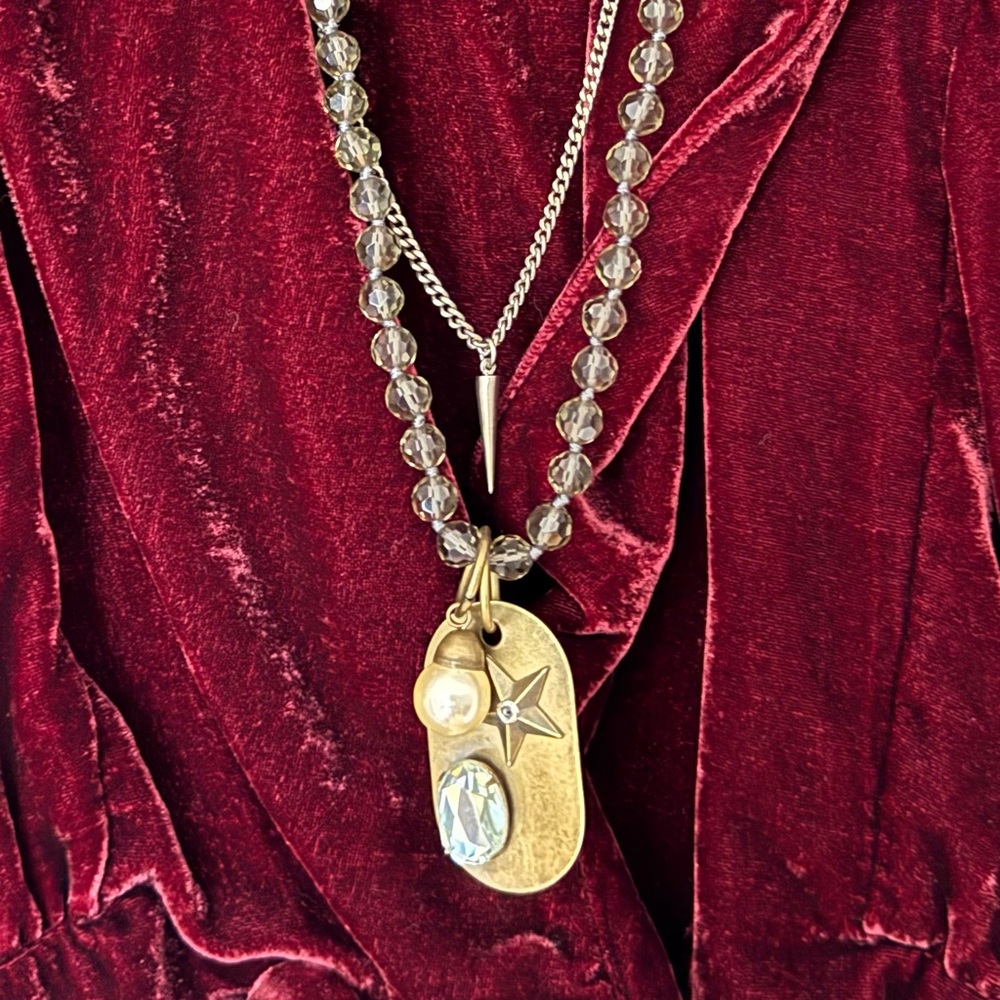 Dog tag pendant necklace crystal beads w/ pearl charm & spike chain